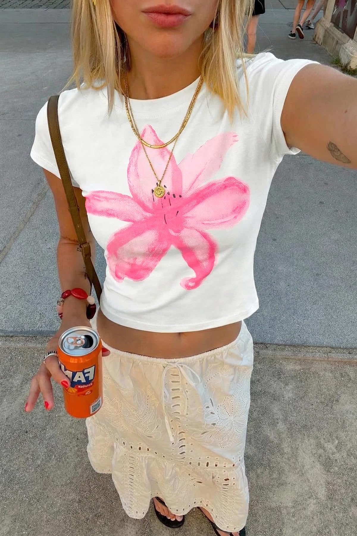 White Womens Y2K Graphic Baby Tees Summer Flower Vintage Short Sleeve Tops Slim Fit Cropped T-Shirts